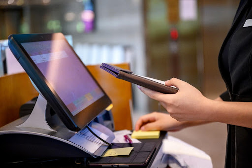 How to Select the Best Point of Sale System for Your Business